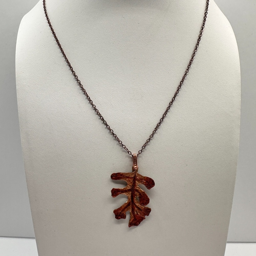 Vintage 90s Copper Tone Oak Leaf Pendant Necklace Nature Boho Style Fall Fashion